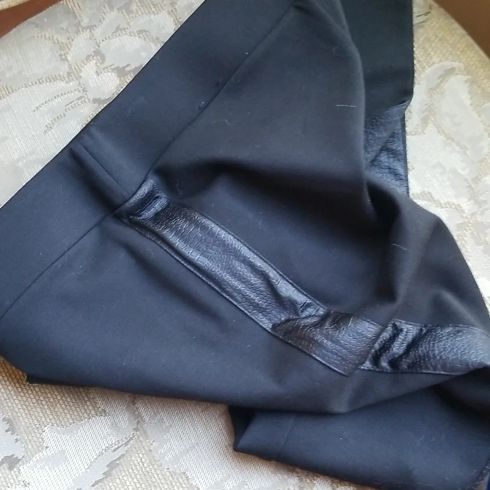 White House Black Market leggins - Picture 5 of 7